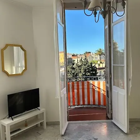 6minutes Croisette Apartman